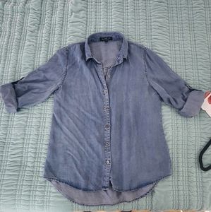 Velvet Heart Denim Button Down Size Small